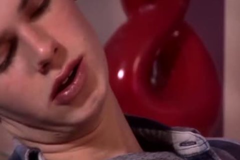 Hung twink Drake Law Getting poked Hard By McKensie Cross