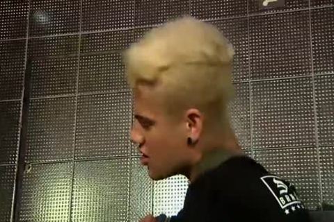 Darious And Mickey Flip plow In The Wc