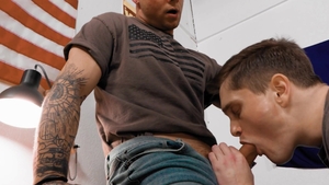 Activeduty - Bareback nailing with tattooed brunette