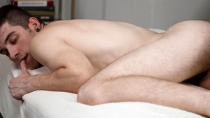 Men: From gaming to gay sex with a single kiss