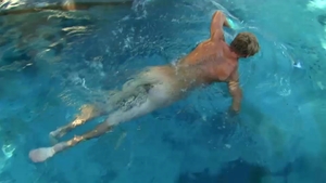 Next Door Male: Oiled-up distraction in the heat for Gavin